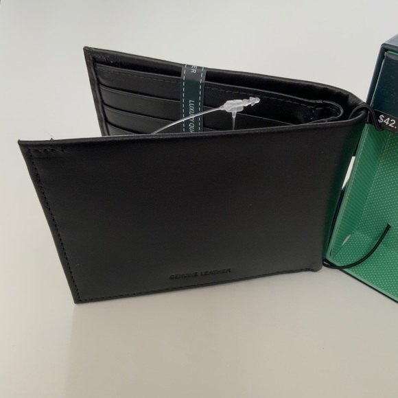 Perry Ellis Portfolio Passcase Removable ID Wallet - Picture 4 of 8